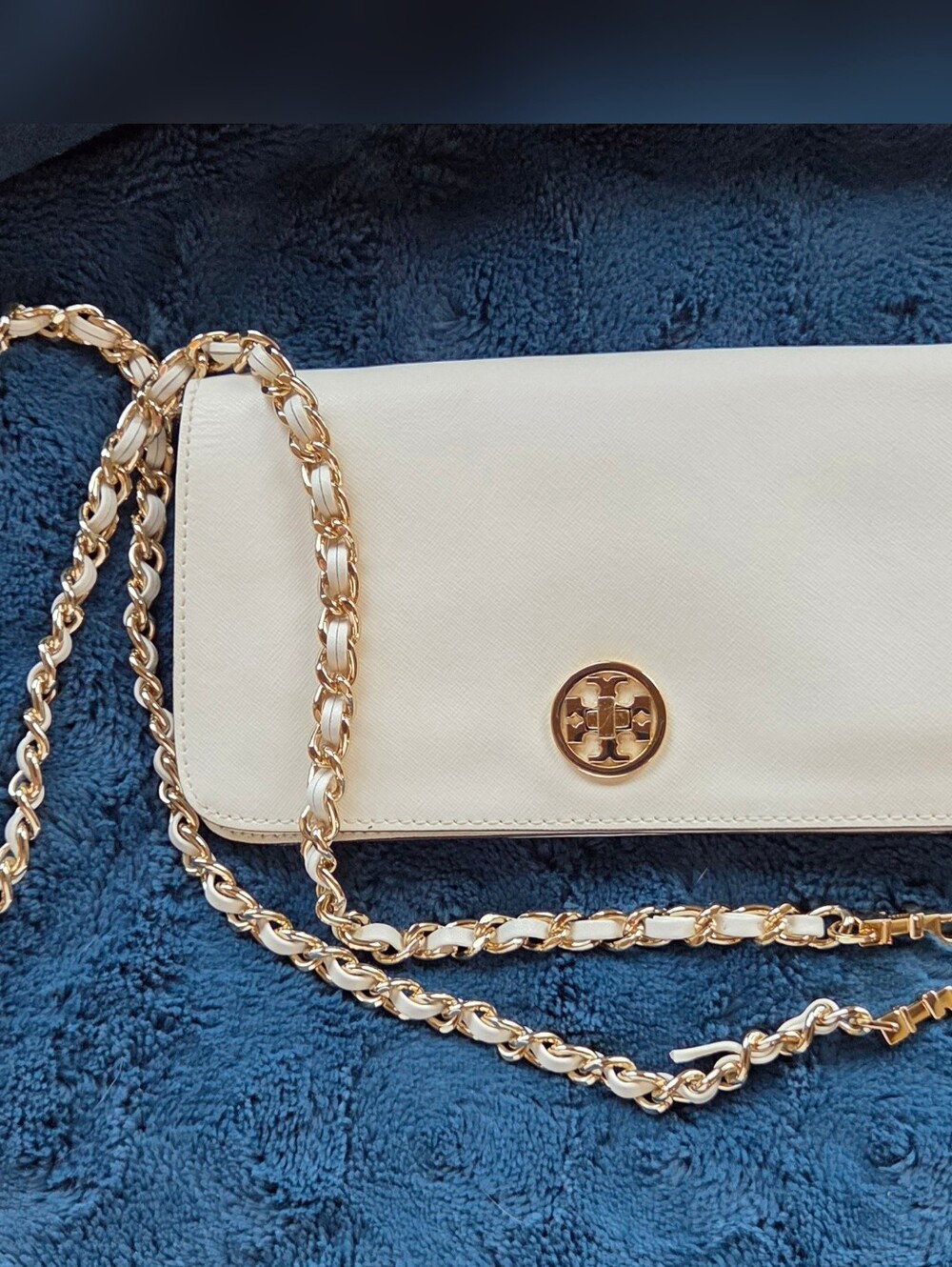 Tory Burch White Leather Clutch /Purse with Gold Logo Medallion